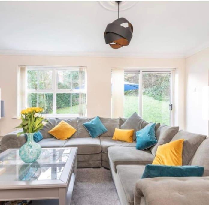 Beautiful Large Property, Sleeps 9 Walking Distance To The Sea , Beaches And Restaurants Fantastic Interior Lyme Regis Exterior foto