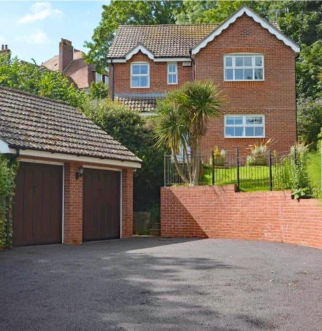 Beautiful Large Property, Sleeps 9 Walking Distance To The Sea , Beaches And Restaurants Fantastic Interior Lyme Regis Exterior foto